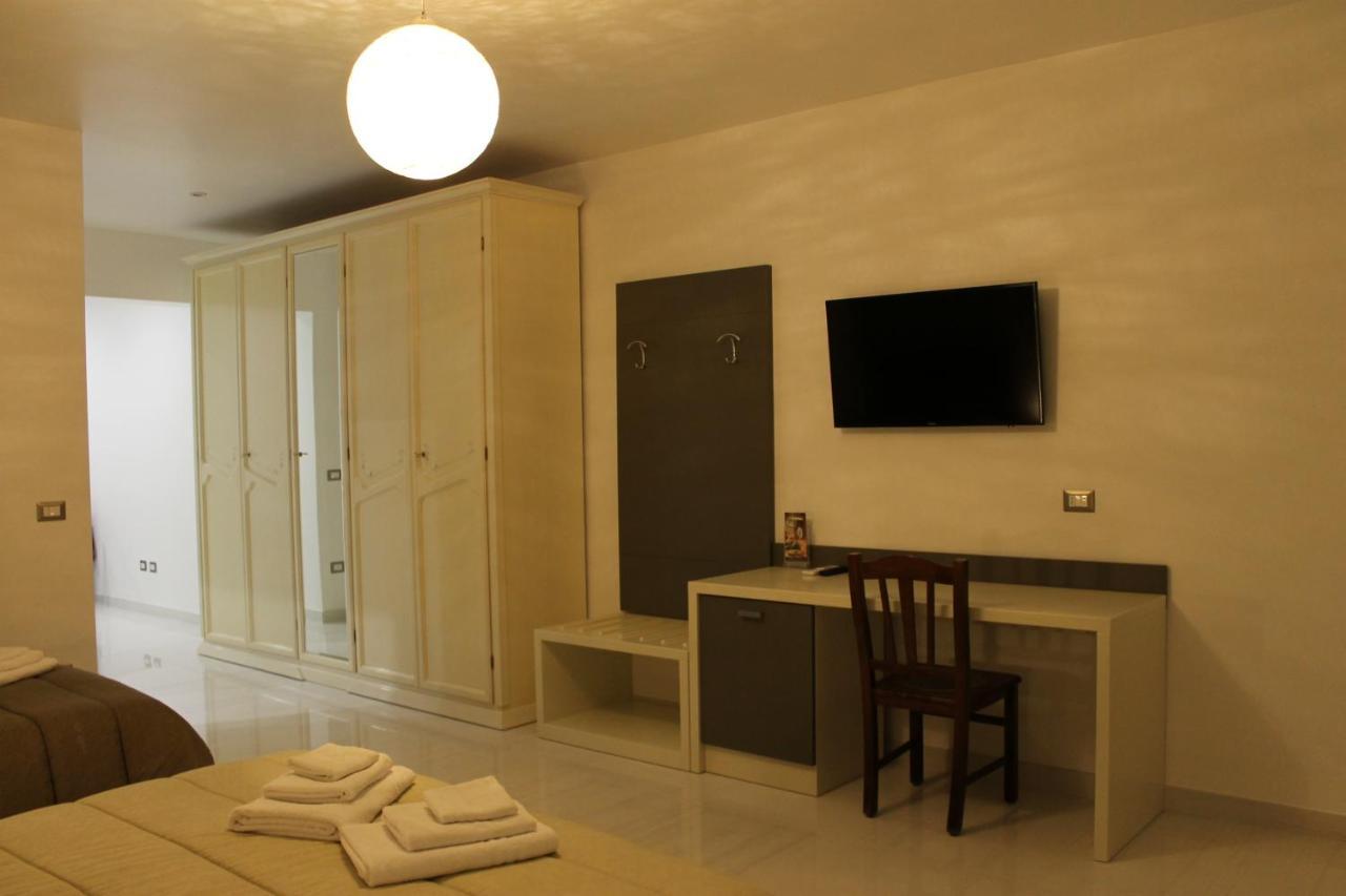 Madigans Rooms Bed&Breakfast Lecce Buitenkant foto