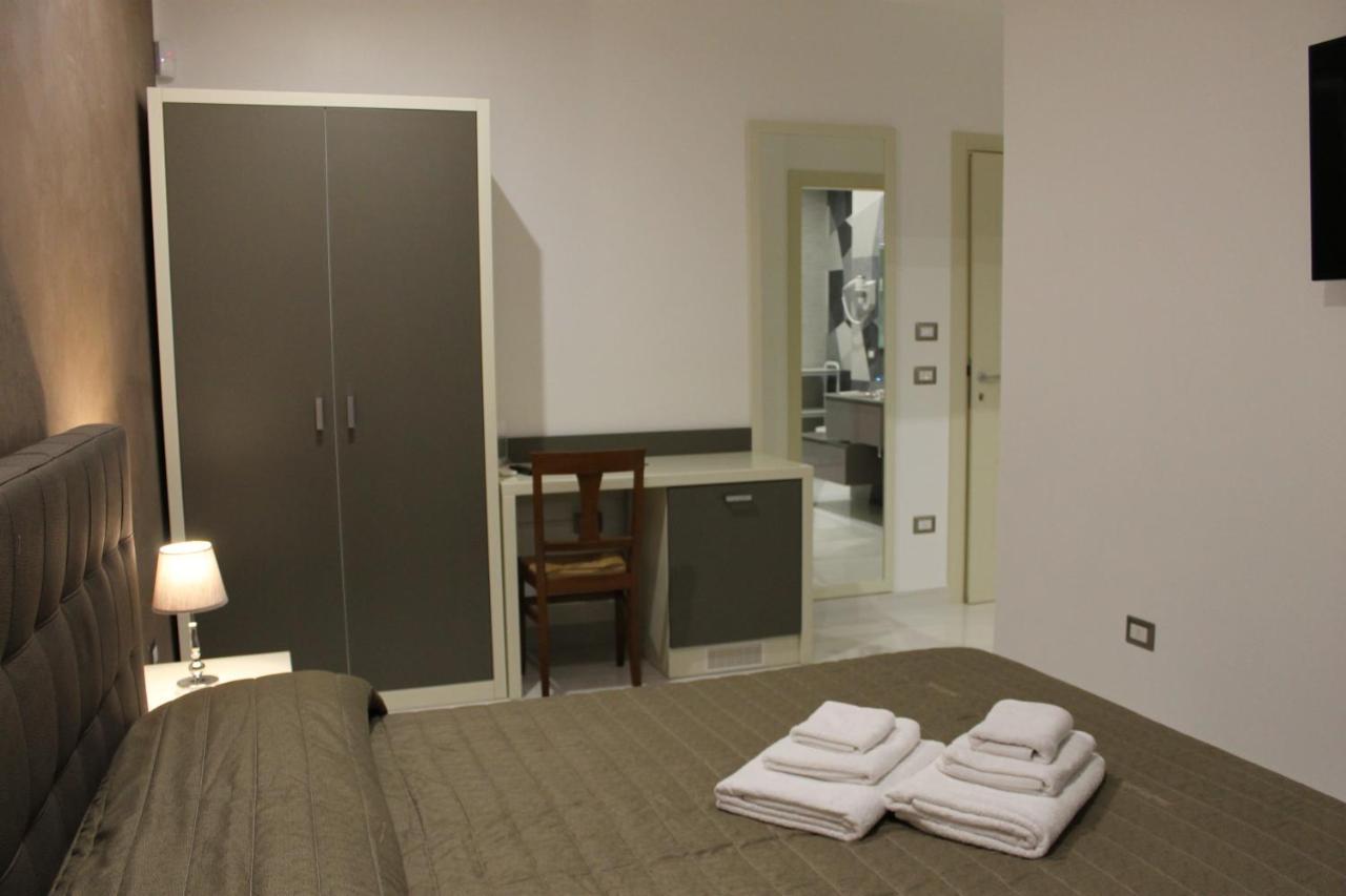 Madigans Rooms Bed&Breakfast Lecce Buitenkant foto