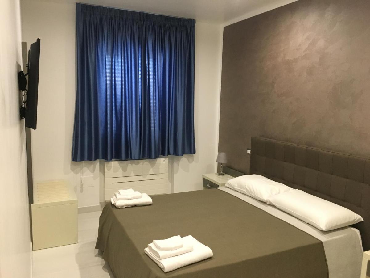 Madigans Rooms Bed&Breakfast Lecce Buitenkant foto