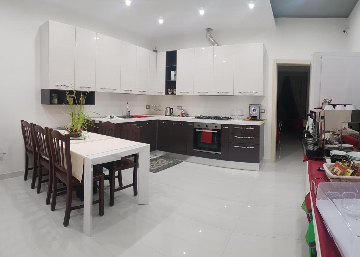 Madigans Rooms Bed&Breakfast Lecce Buitenkant foto