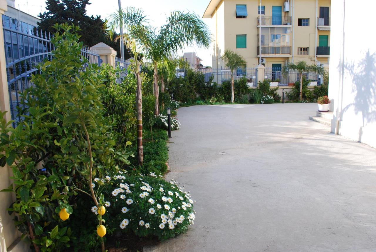 Madigans Rooms Bed&Breakfast Lecce Buitenkant foto