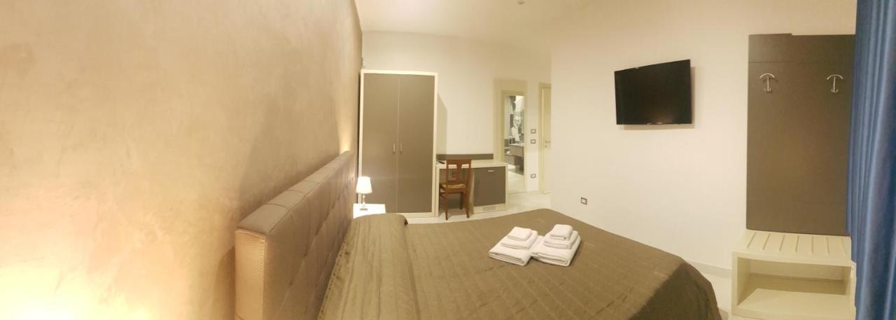 Madigans Rooms Bed&Breakfast Lecce Buitenkant foto