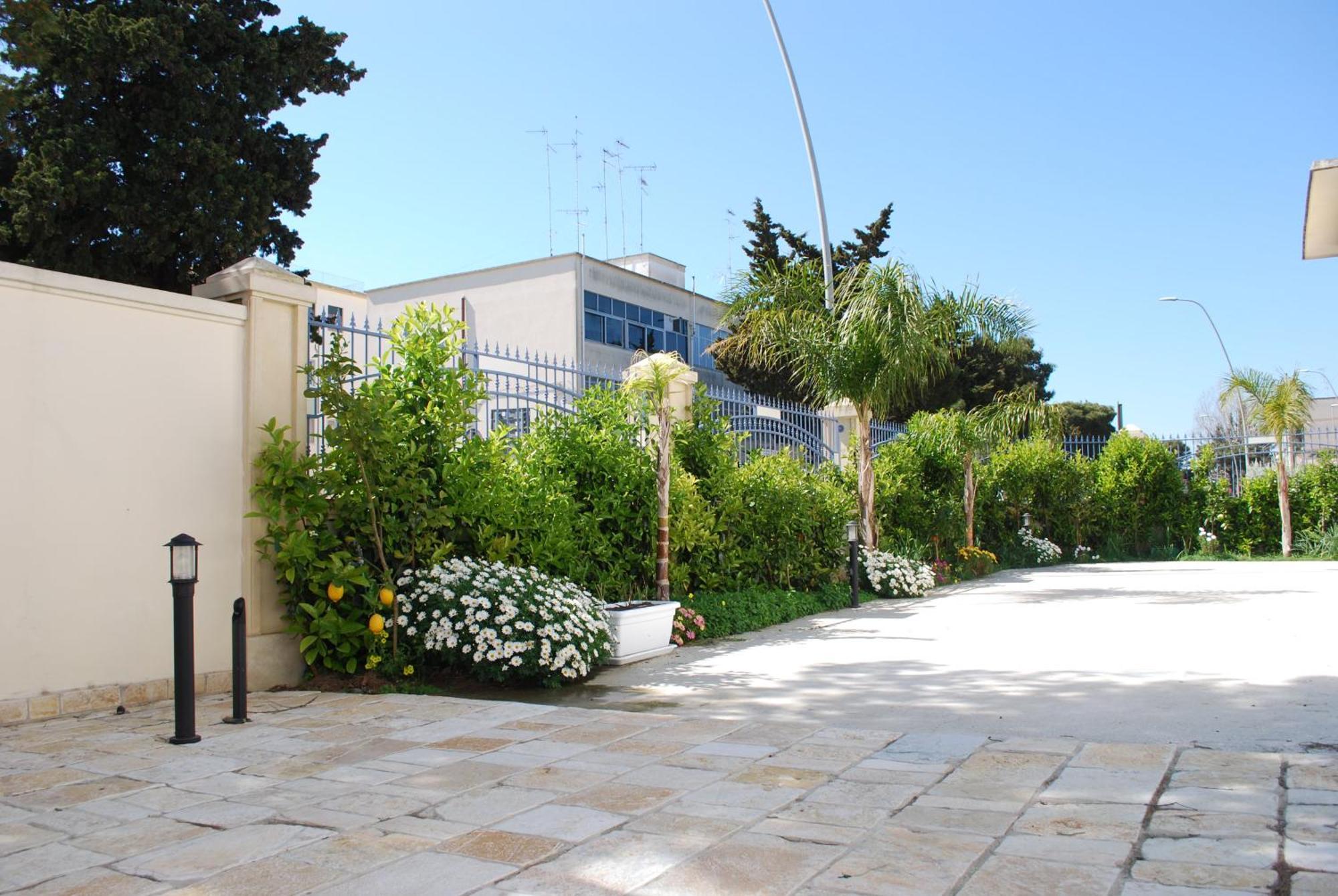 Madigans Rooms Bed&Breakfast Lecce Buitenkant foto